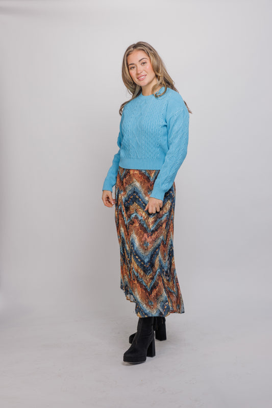 CABLE SWEATER WITH CENTER DIAMOND SHAPE ROW