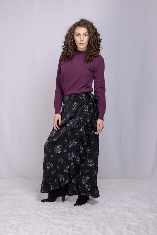 SWEATER WITH TEXTURED TRIM AVAILABLE IN 2 COLORS