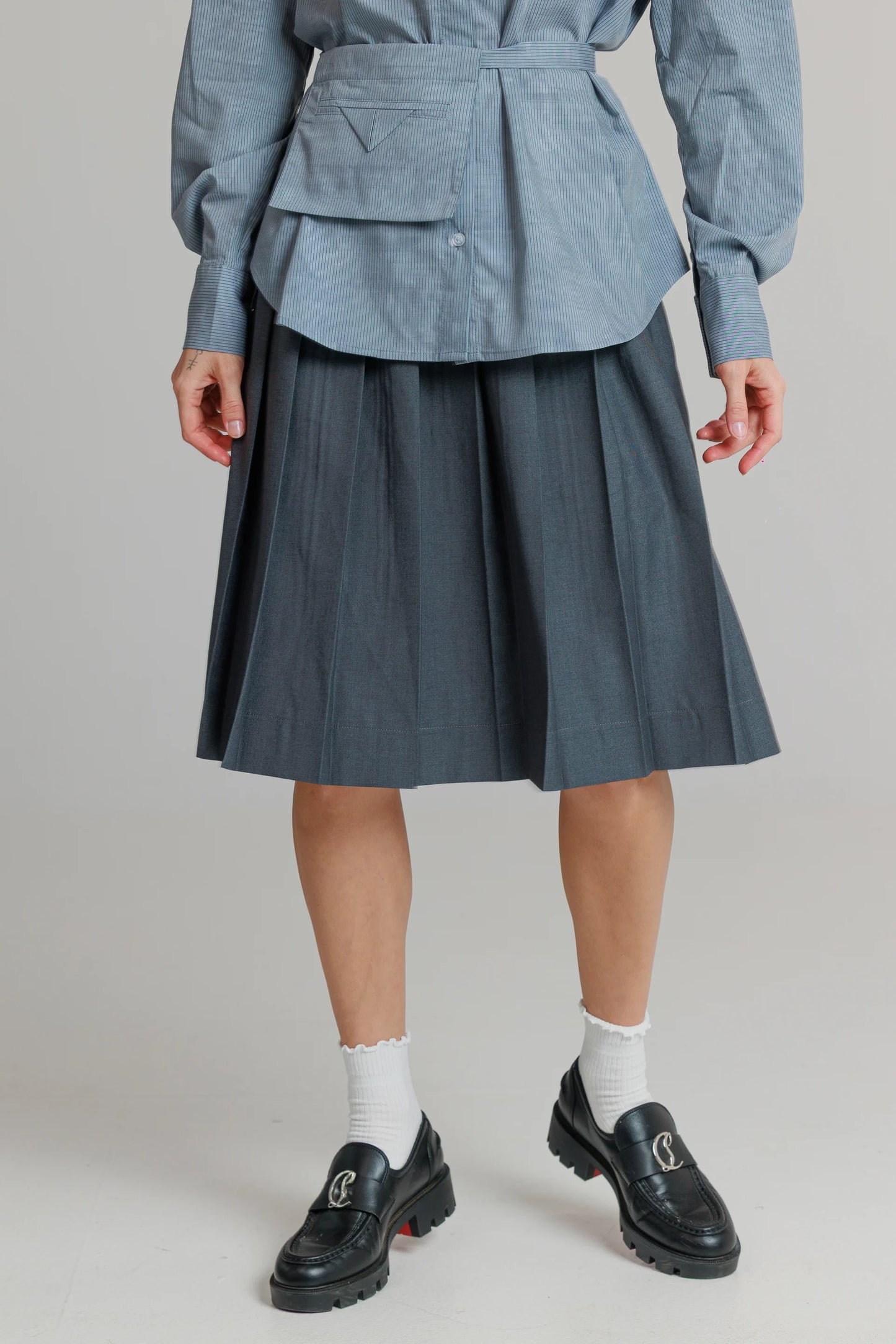 GREY PLEATED SKIRT