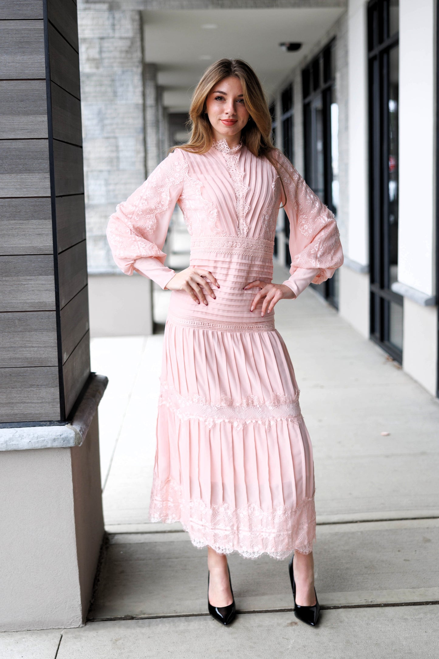 TIERED DRESS AVAILABLE IN 2 COLORS