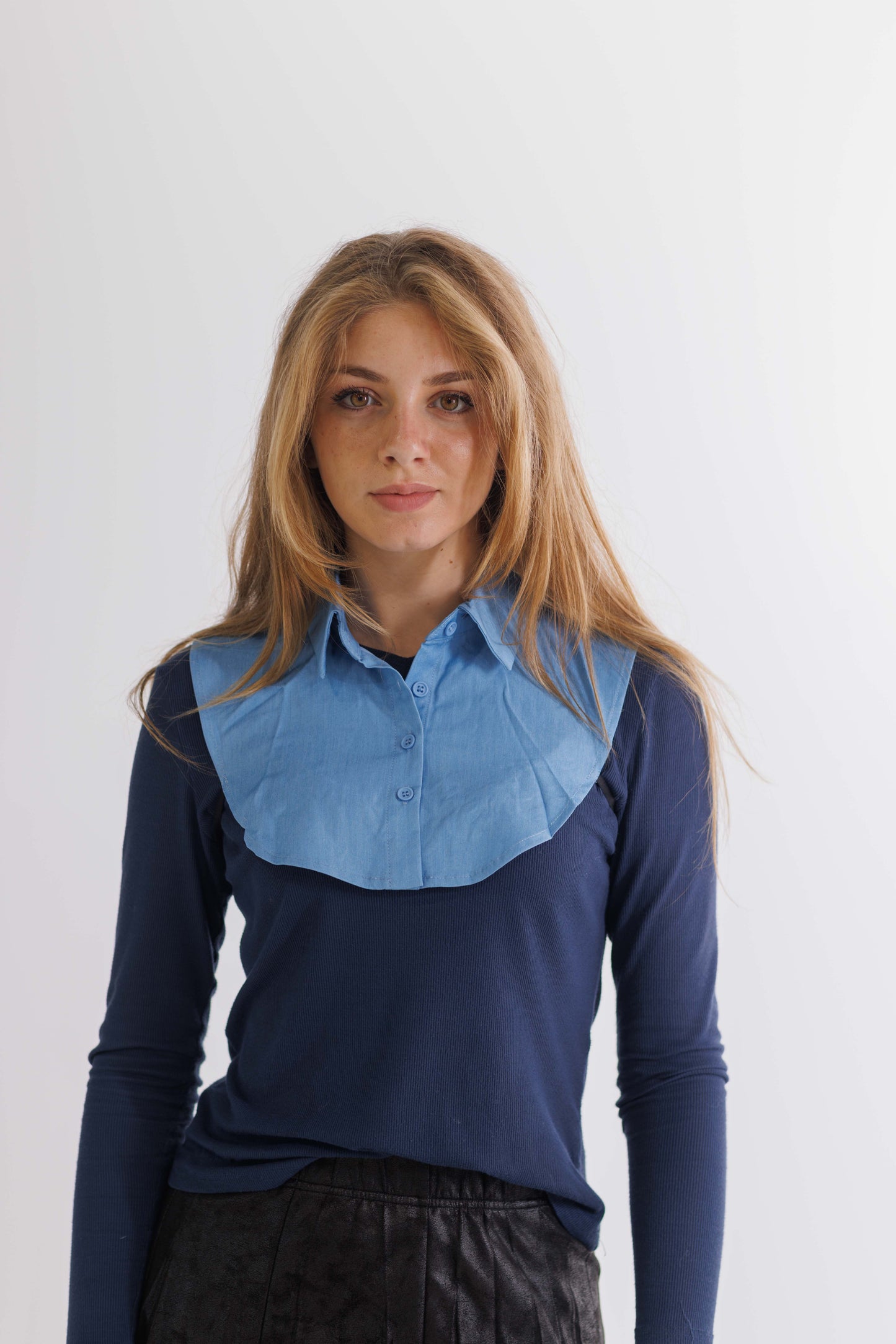 BLUE COLLAR AVAILABLE WITH AND WITHOUT HEART EMBLEM