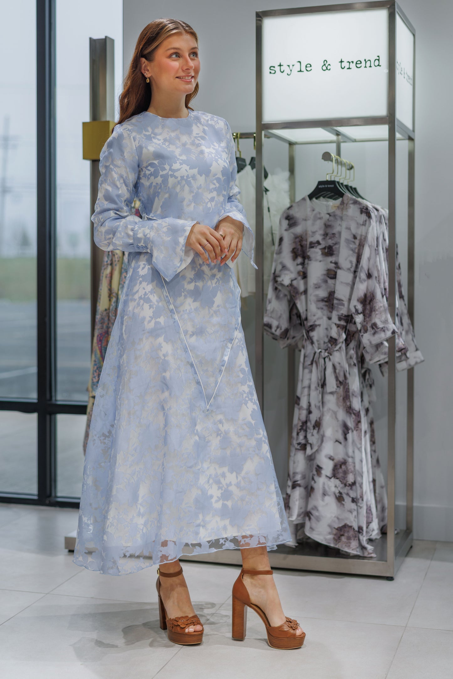 LACE DRESS AVAILABLE IN 2 PASTEL COLORS
