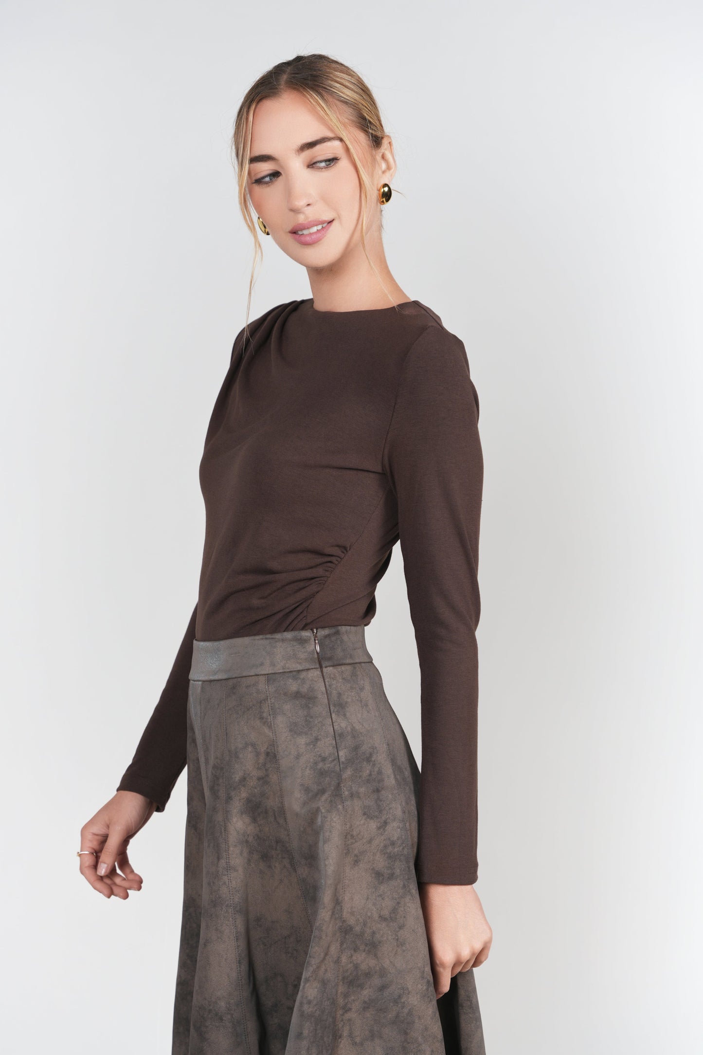 CHOCOLATE MICKIE TOP