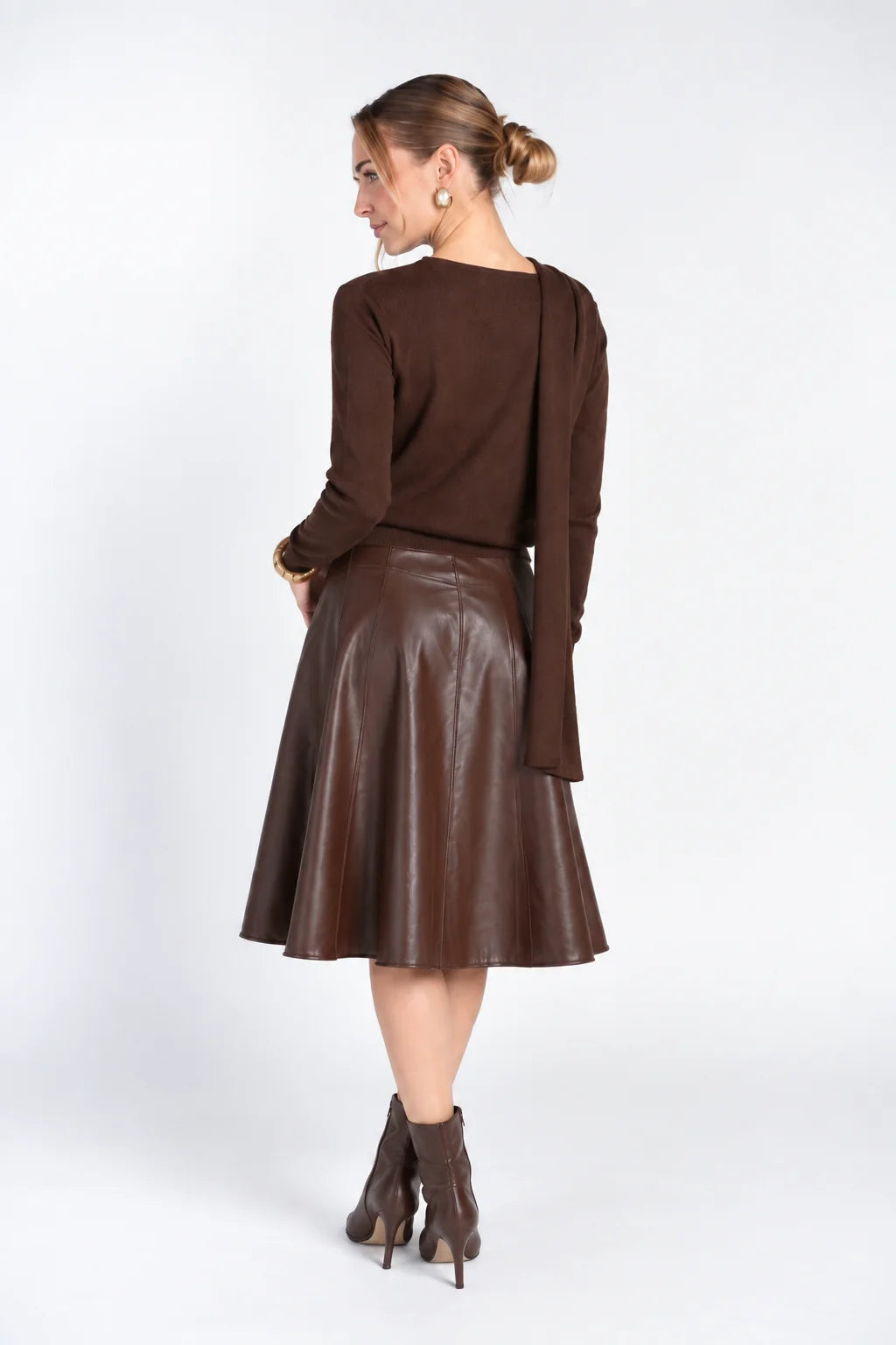 SCARF SWEATER TOP ~ BROWN