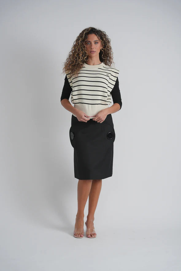BLACK AND WHITE STRIPE VEST