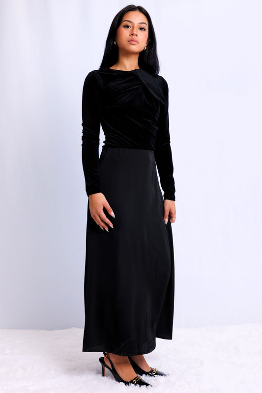 SLIP SKIRT AVAILABLE IN 3 COLORS