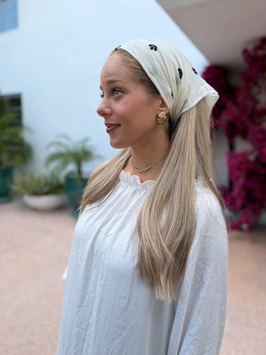 SOLID FLORAL EMBROIDERY BANDANA WHITE