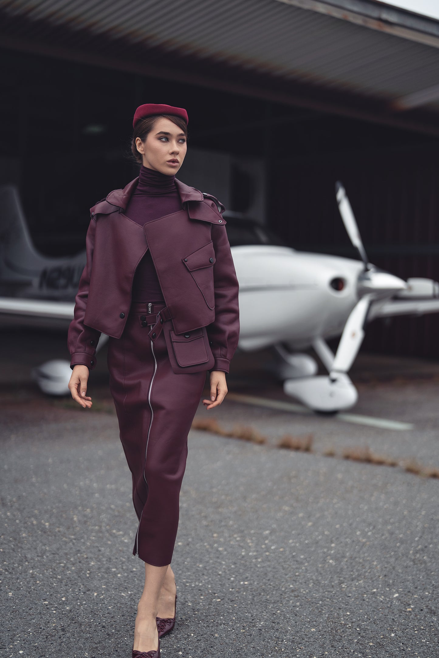MAROON STRUCTURED LEATHER SKIRT