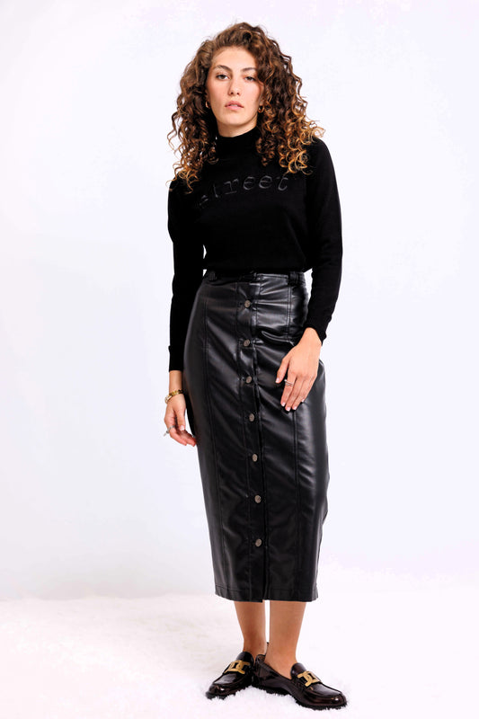 KNIT LOGO SWEATER AVAILABLE IN 2 COLORS