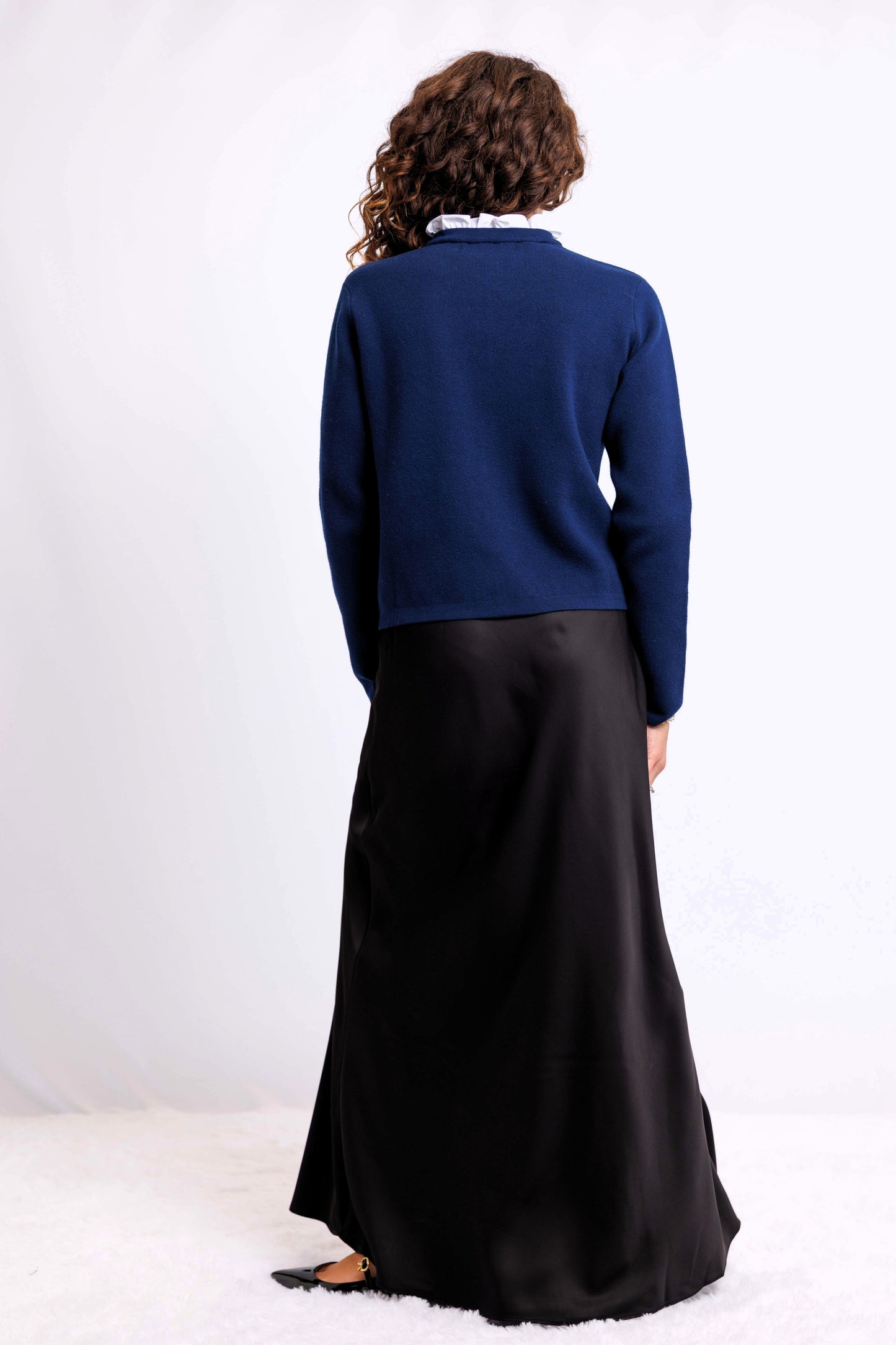 CARDIGAN WITH FRILLY COLLAR AVAILABLE IN 3 COLORS