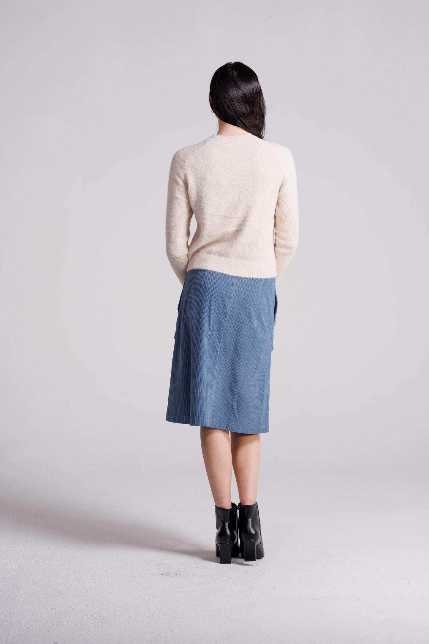 DOUBLE CORDUROY PATCH POCKET SKIRT