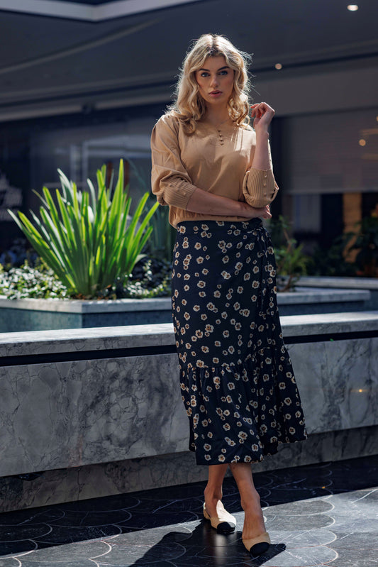MOCK WRAP LOW RUFFLE FLORAL SKIRT