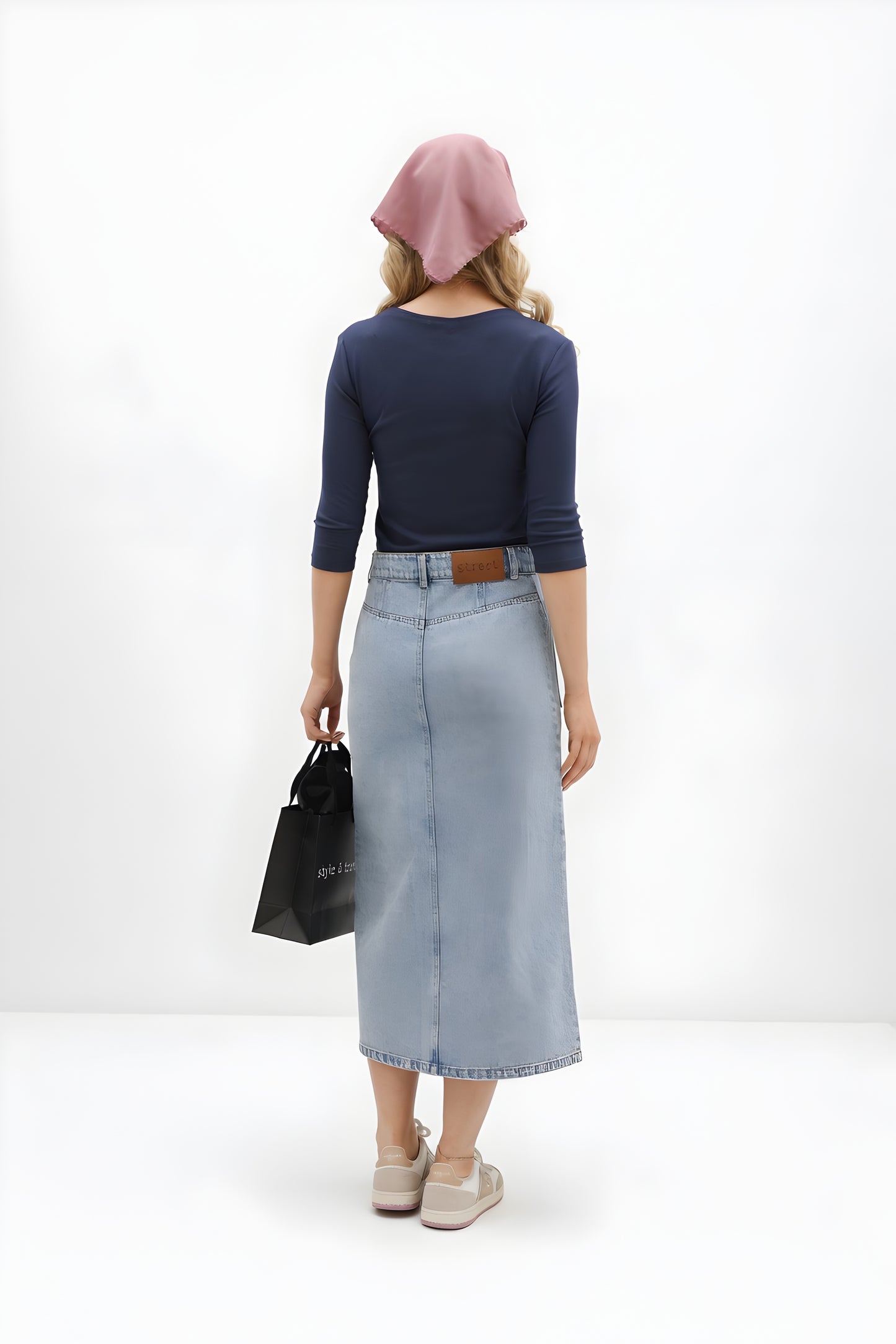 DENIM SKIRT WITH SNAP DETAIL AVAILABLE IN 2 COLORS