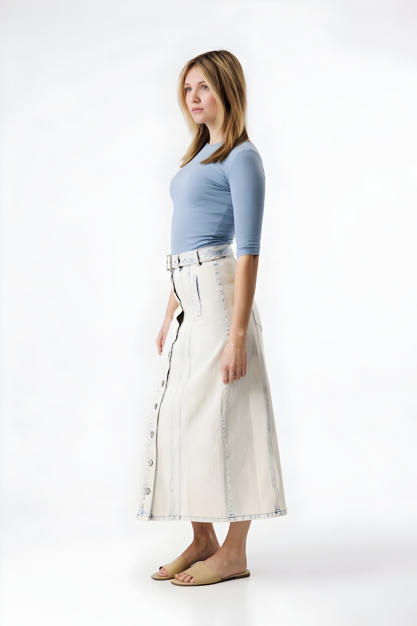 BELTED DENIM SKIRT AVAILABLE IN 2 COLORS