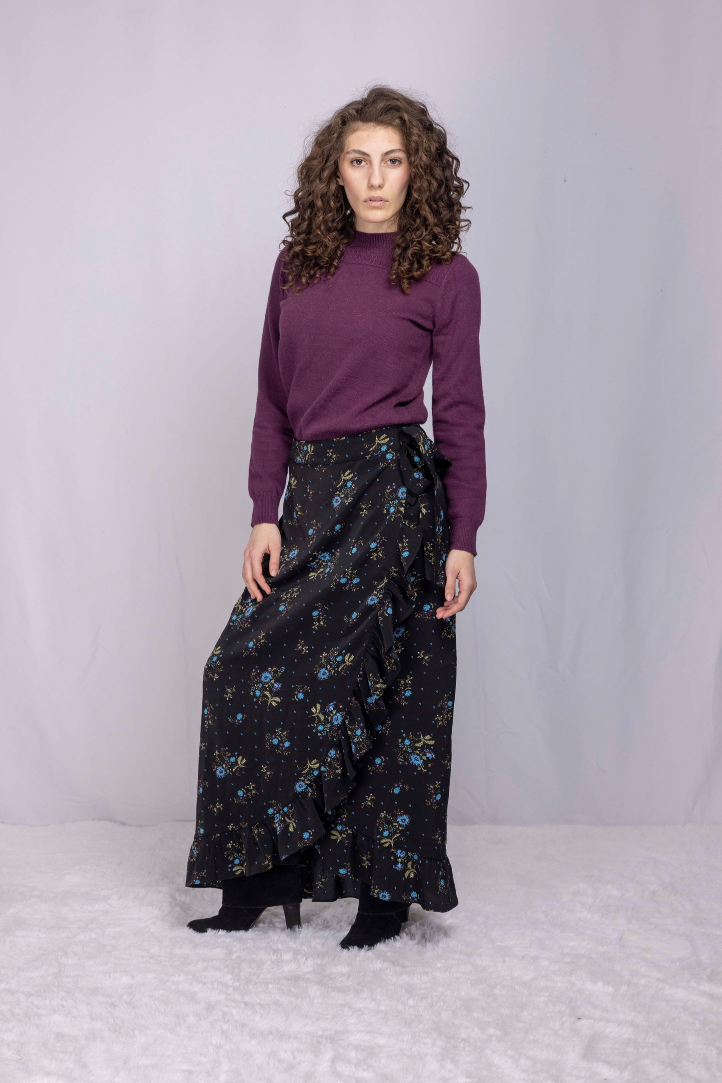 SWEATER WITH TEXTURED TRIM AVAILABLE IN 2 COLORS