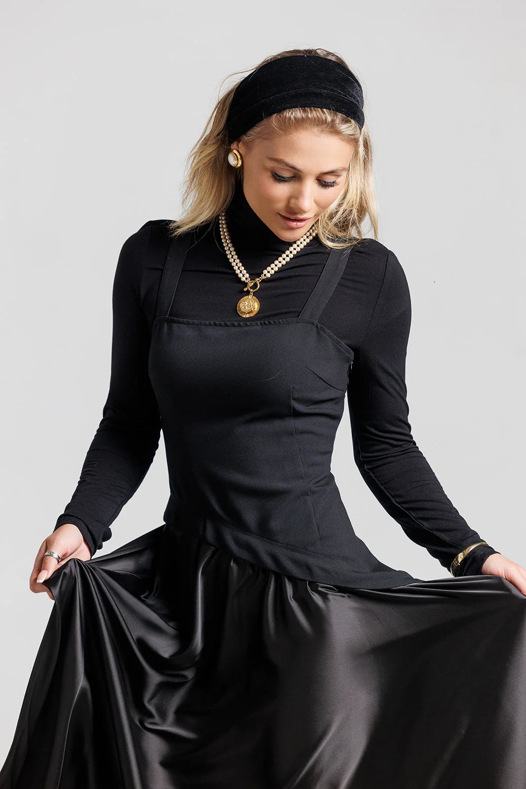 BLACK CORSET JUMPER