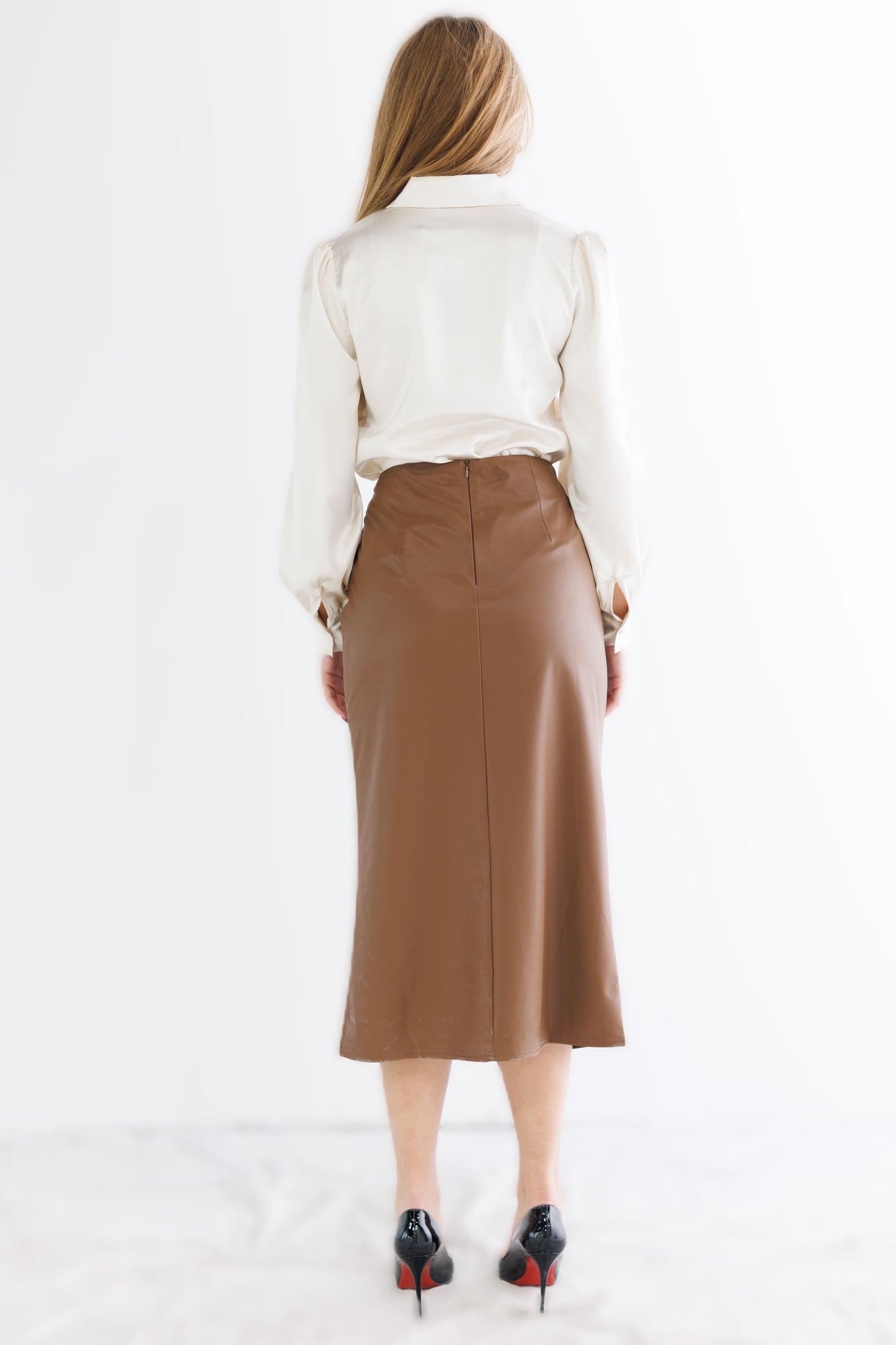 BROWN GATHERED MIDI LEATHER SKIRT