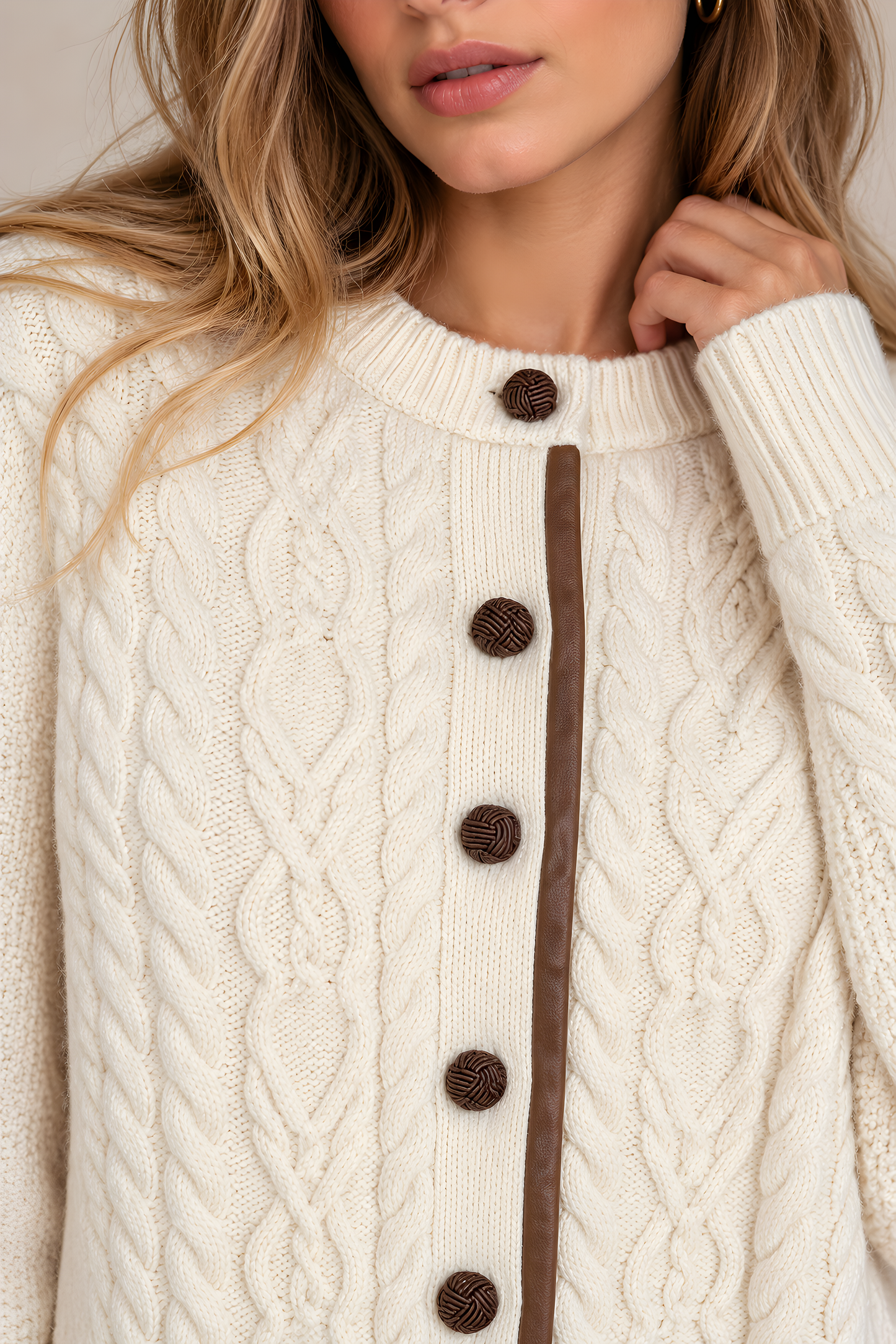 CREAM COLORED CARDIGAN WITH YARNED KNOT BUTTONS