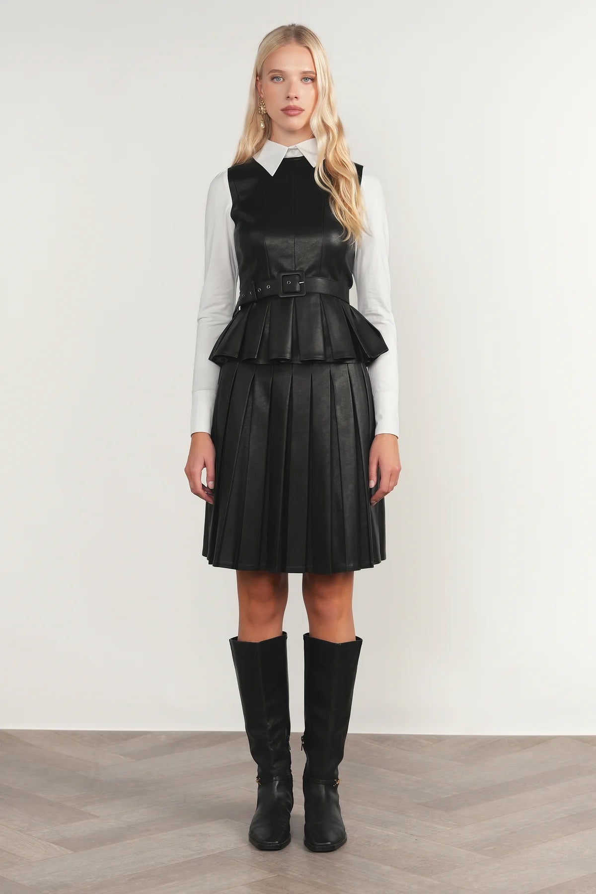 BLACK YARRA SKIRT