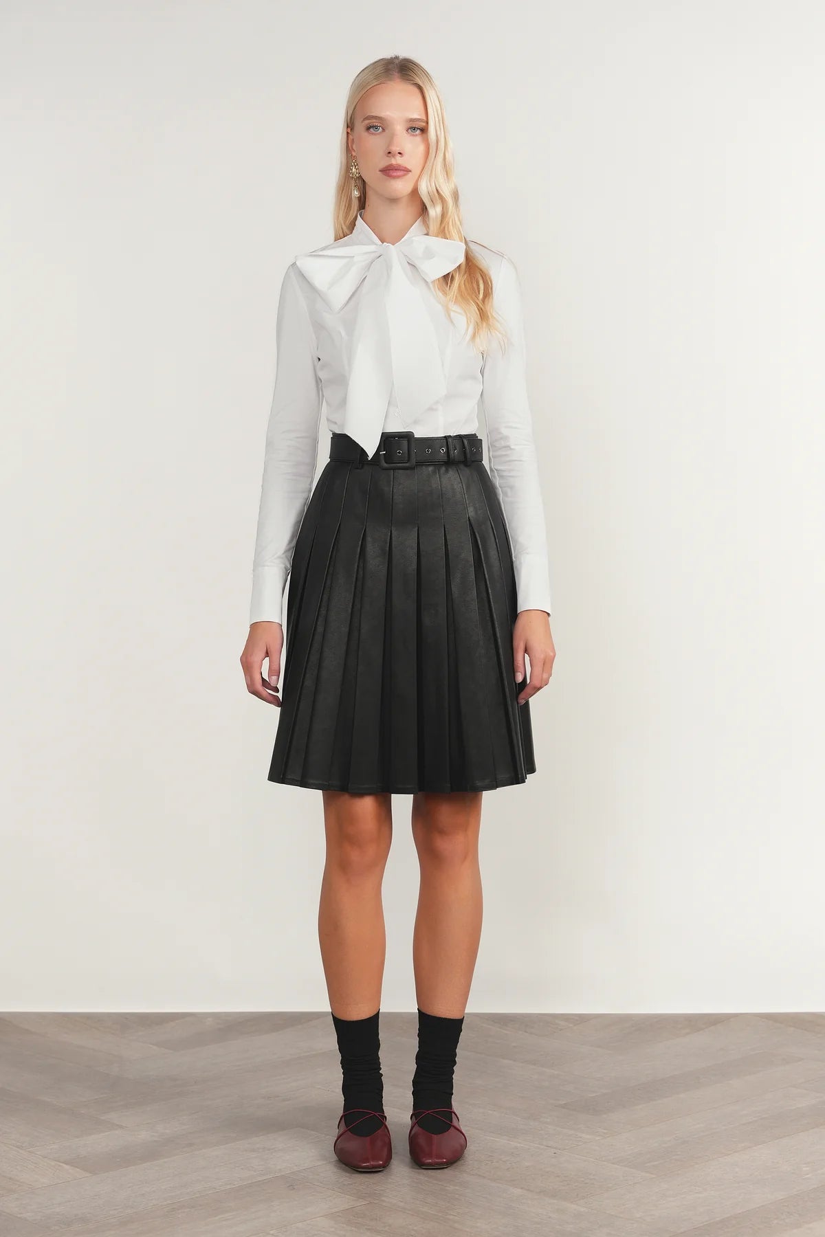 BLACK YARRA SKIRT