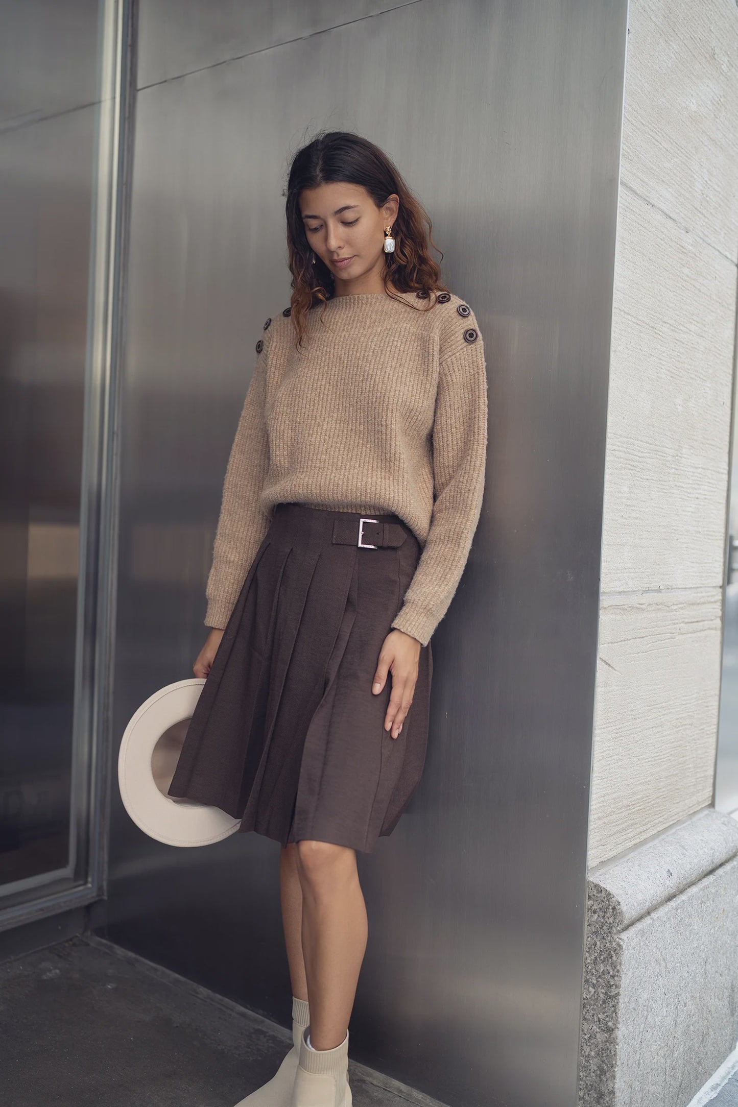 BROWN AND BLACK BUCKLE PLEATED SKIRT