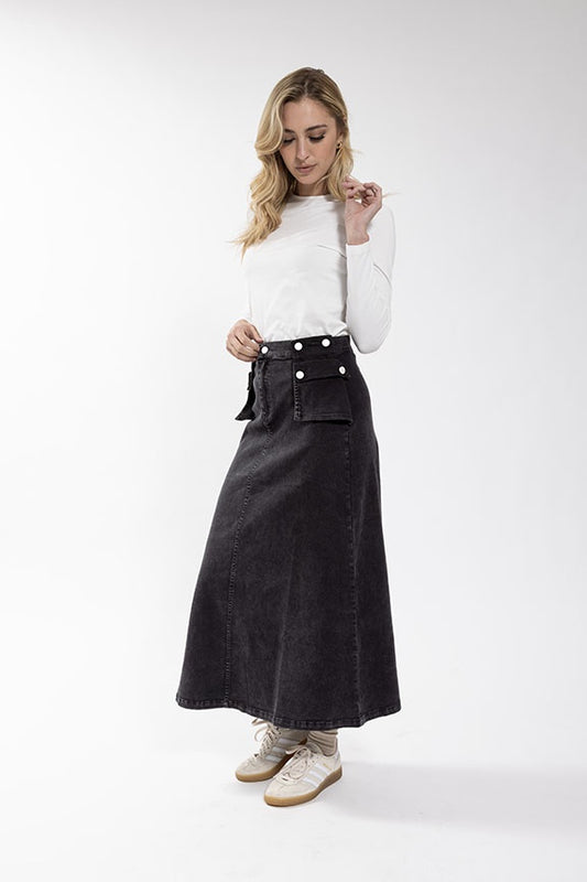 BLACK EXAGGERATED POCKET SKIRT