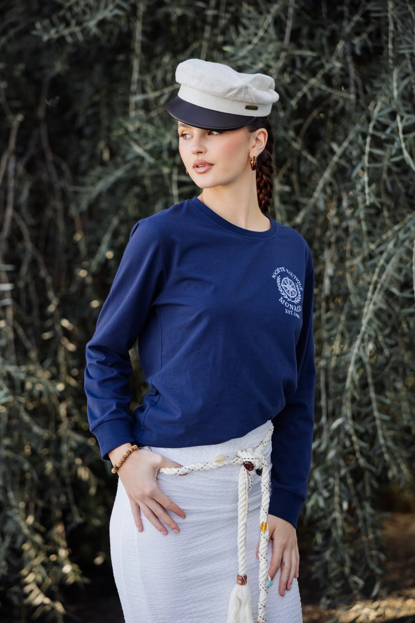 NAUTICAL EMBROIDERED LONG SLEEVE.