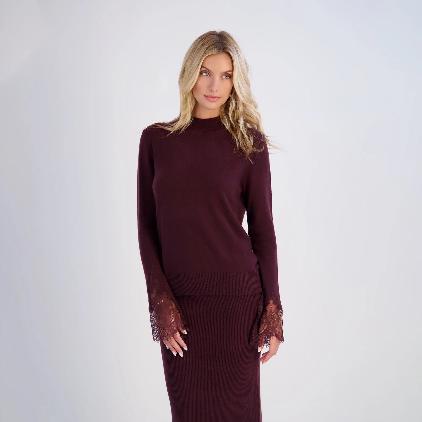 BURGUNDY LACE KNIT SET