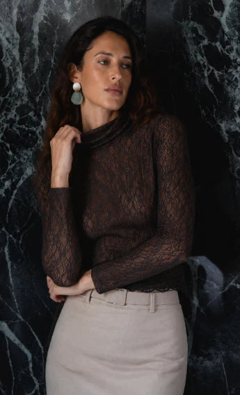 LACE BLACK BONDI TOP