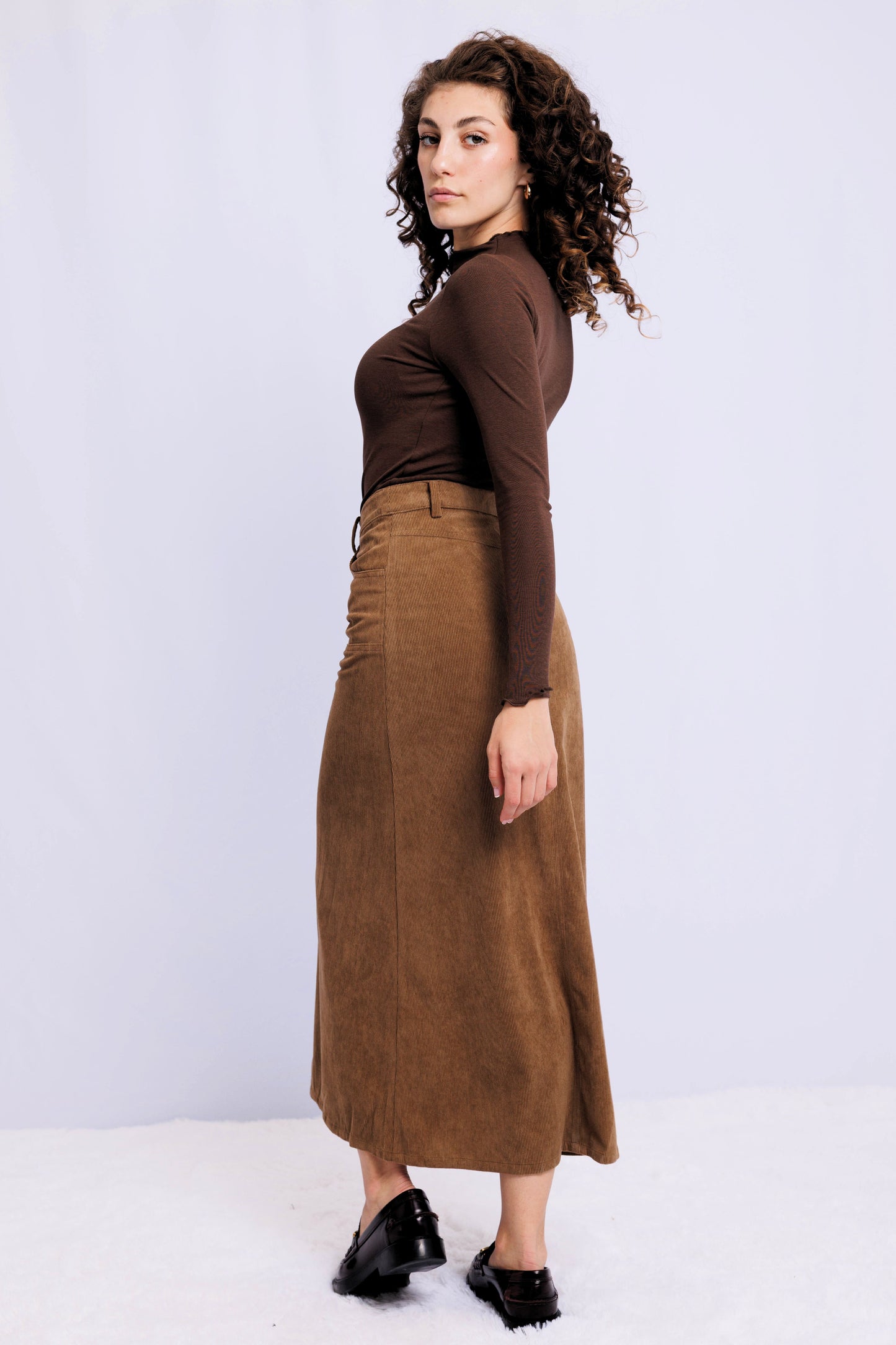 CORDUROY SKIRT AVAILABLE IN 2 COLORS