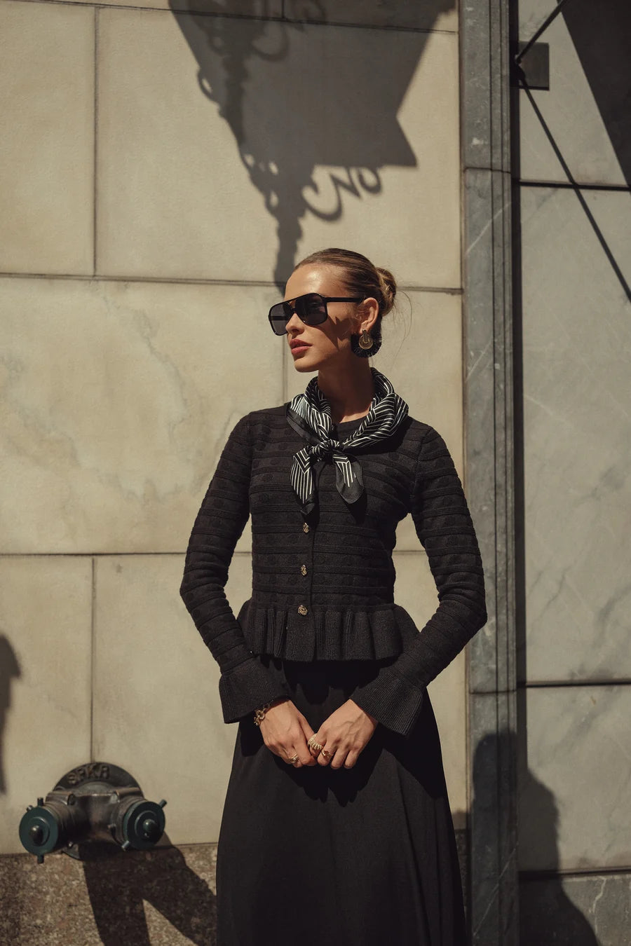 BLACK PEPLUM CARDI