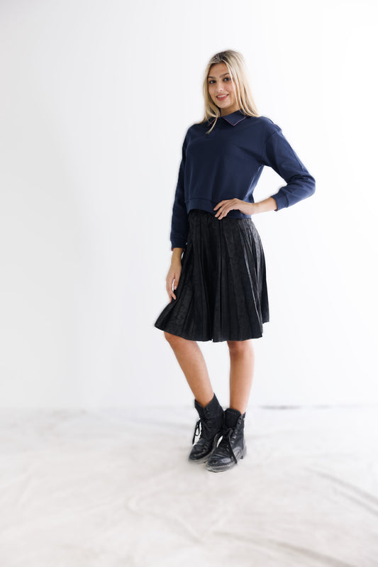 COLLARED CONTRAST TRIM PULLOVER TOP IN 2 COLORS