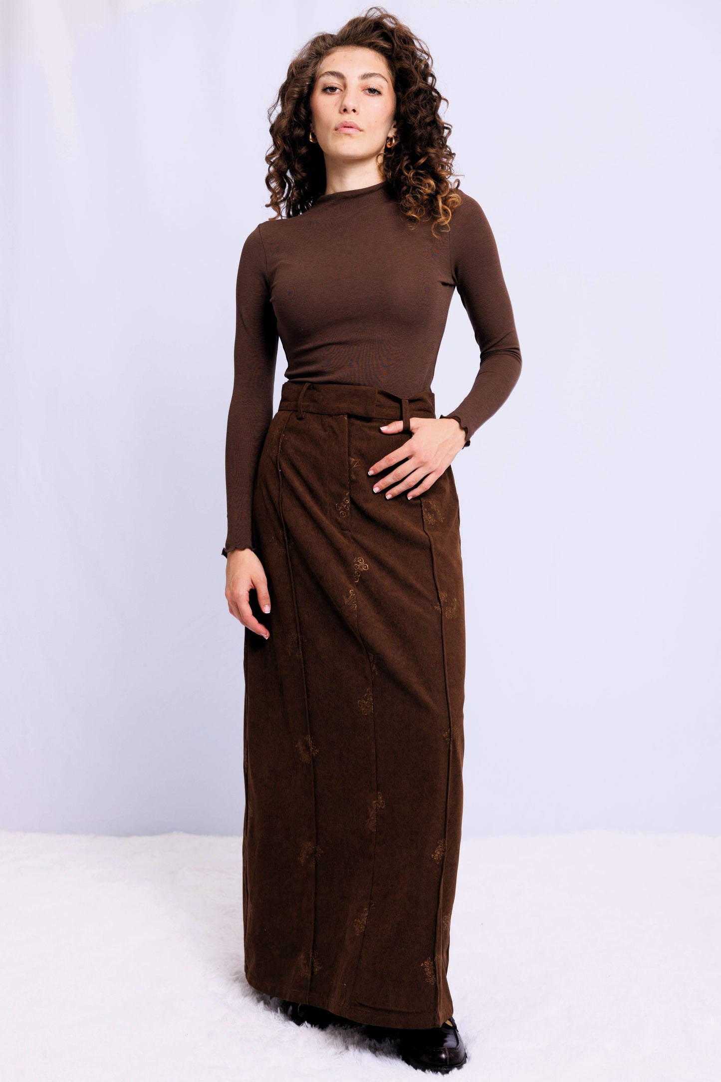 STRAIGHT SKIRT AVAILABLE IN 4 COLORS