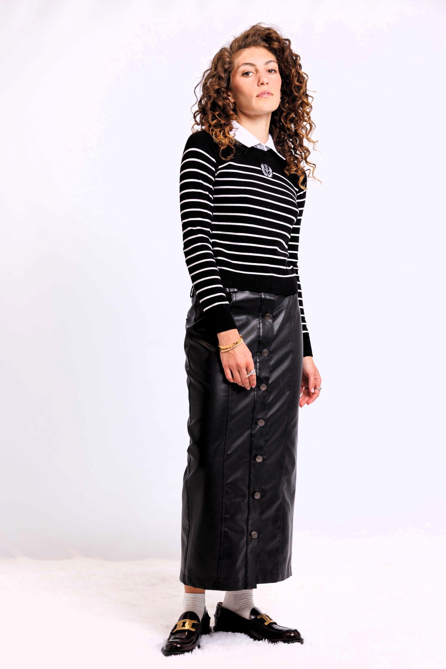 LOGO SWEATER WITH SHIRT COLLAR AVAILABLE IN 3 COLORS