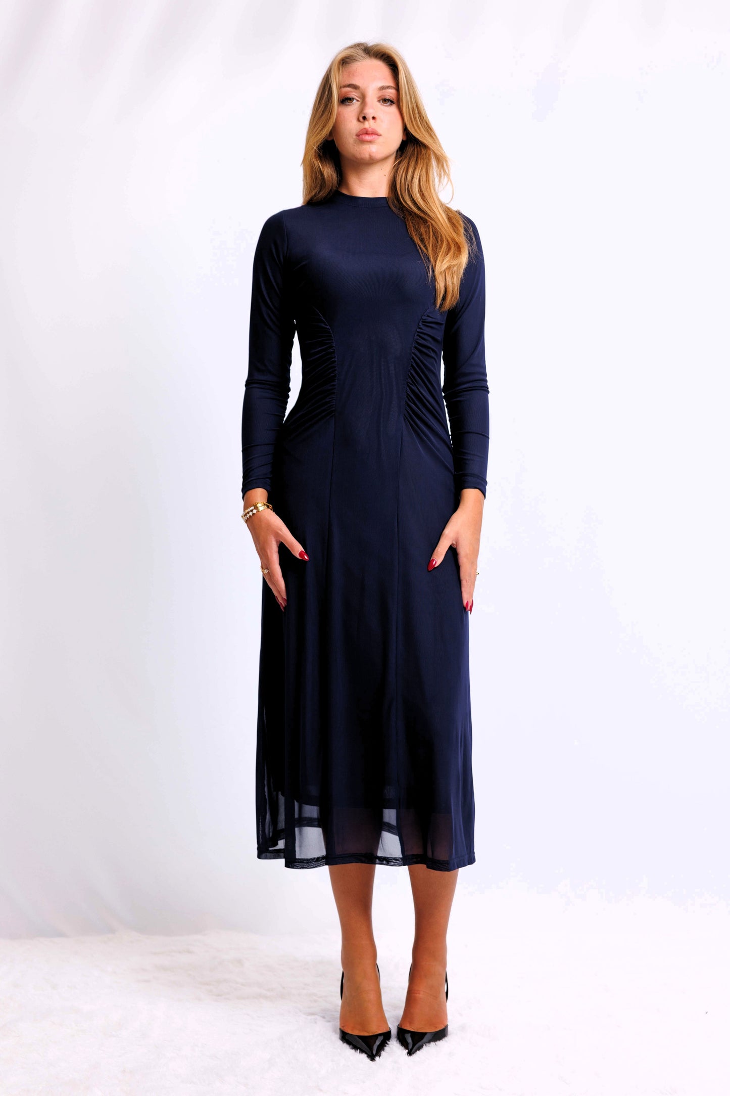 MESH DRESS WITH SIDE GATHERS AVAILABLE IN 2 COLORS