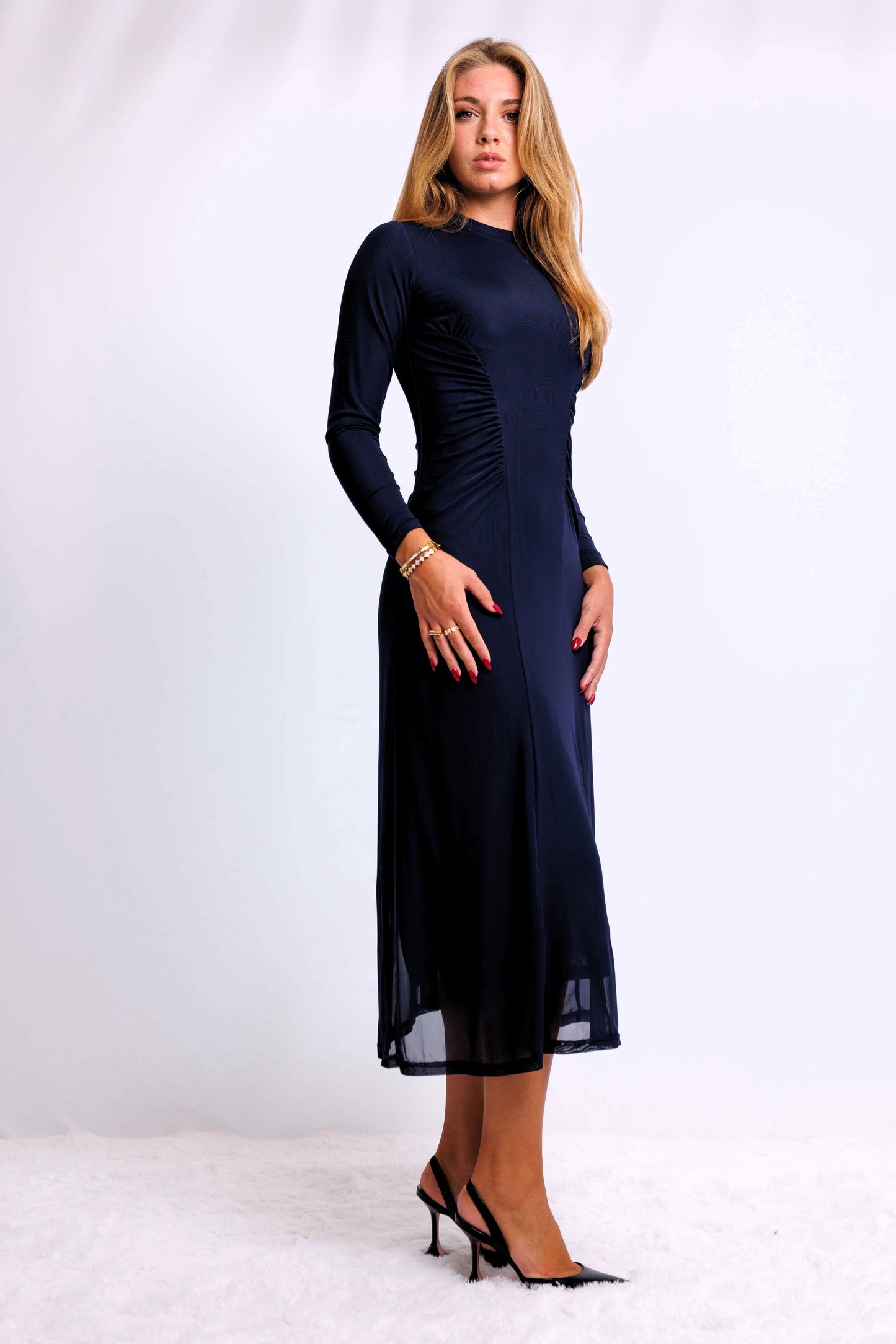 MESH DRESS WITH SIDE GATHERS AVAILABLE IN 2 COLORS