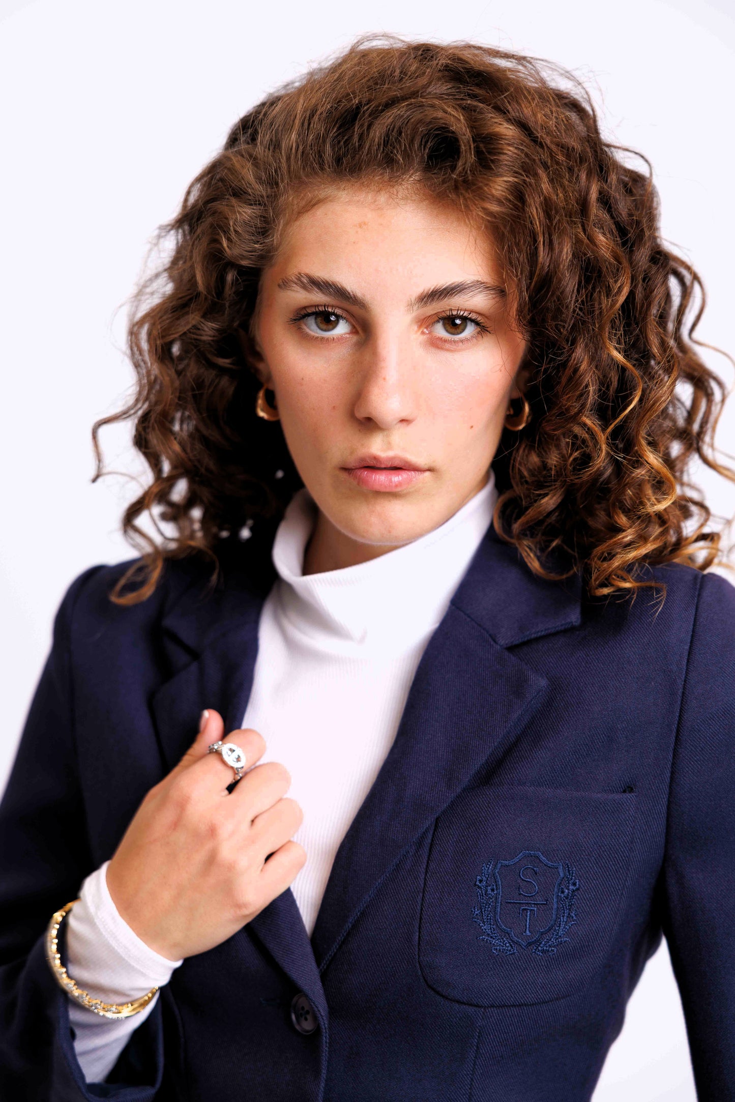 LOGO BLAZER AVAILABLE IN 2 COLORS