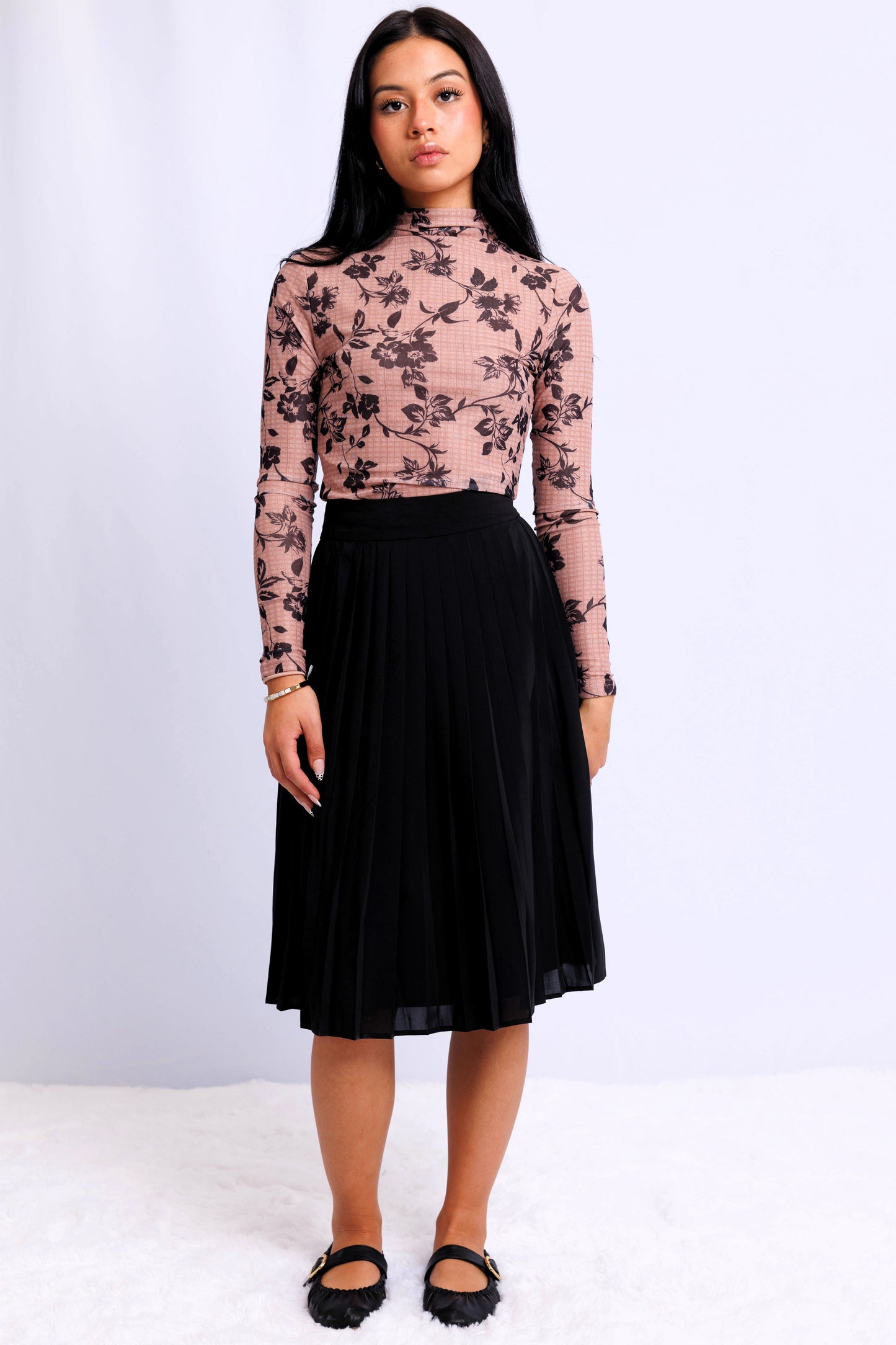 PLEATED CHIFFON SKIRT AVAILABLE IN 2 COLORS