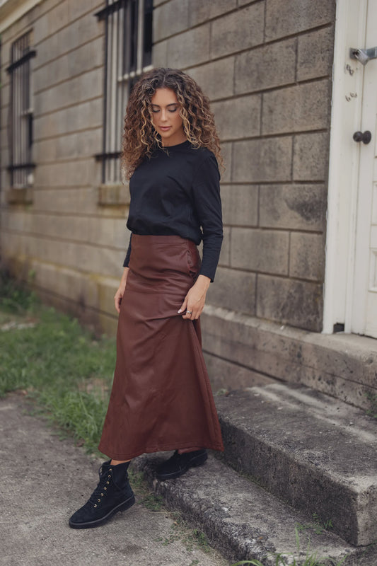 WINE LEATHER ASPEN SKIRT
