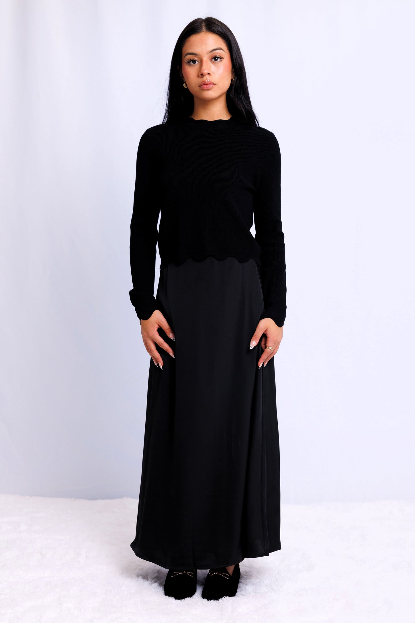 SCALLOPED SWEATER TOP AVAILABLE IN 2 COLORS