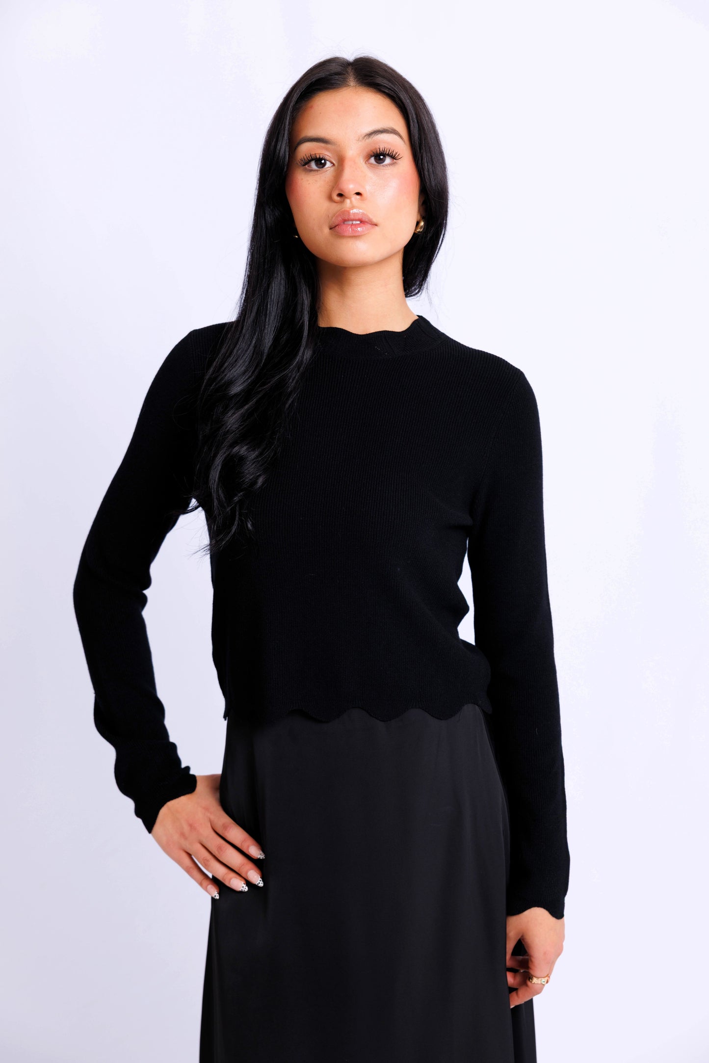 SCALLOPED SWEATER TOP AVAILABLE IN 2 COLORS