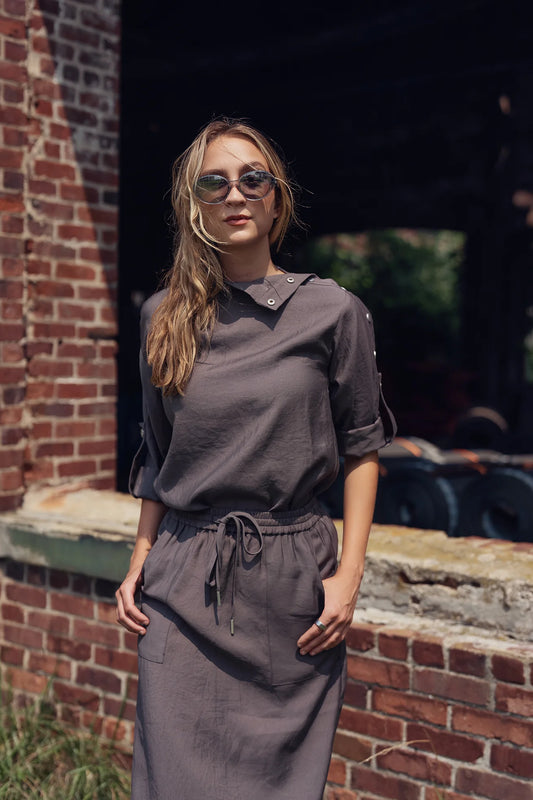 DARK GRAY URBAN EASE SIDE BUTTON TOP